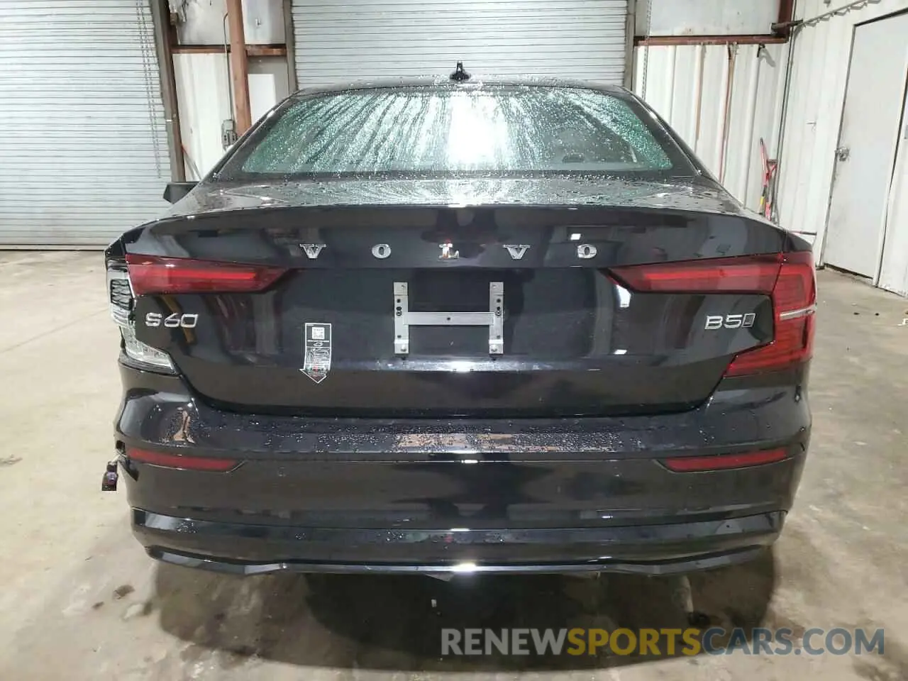6 Photograph of a damaged car 7JRL12TK7RG324393 VOLVO S60 CORE 2024