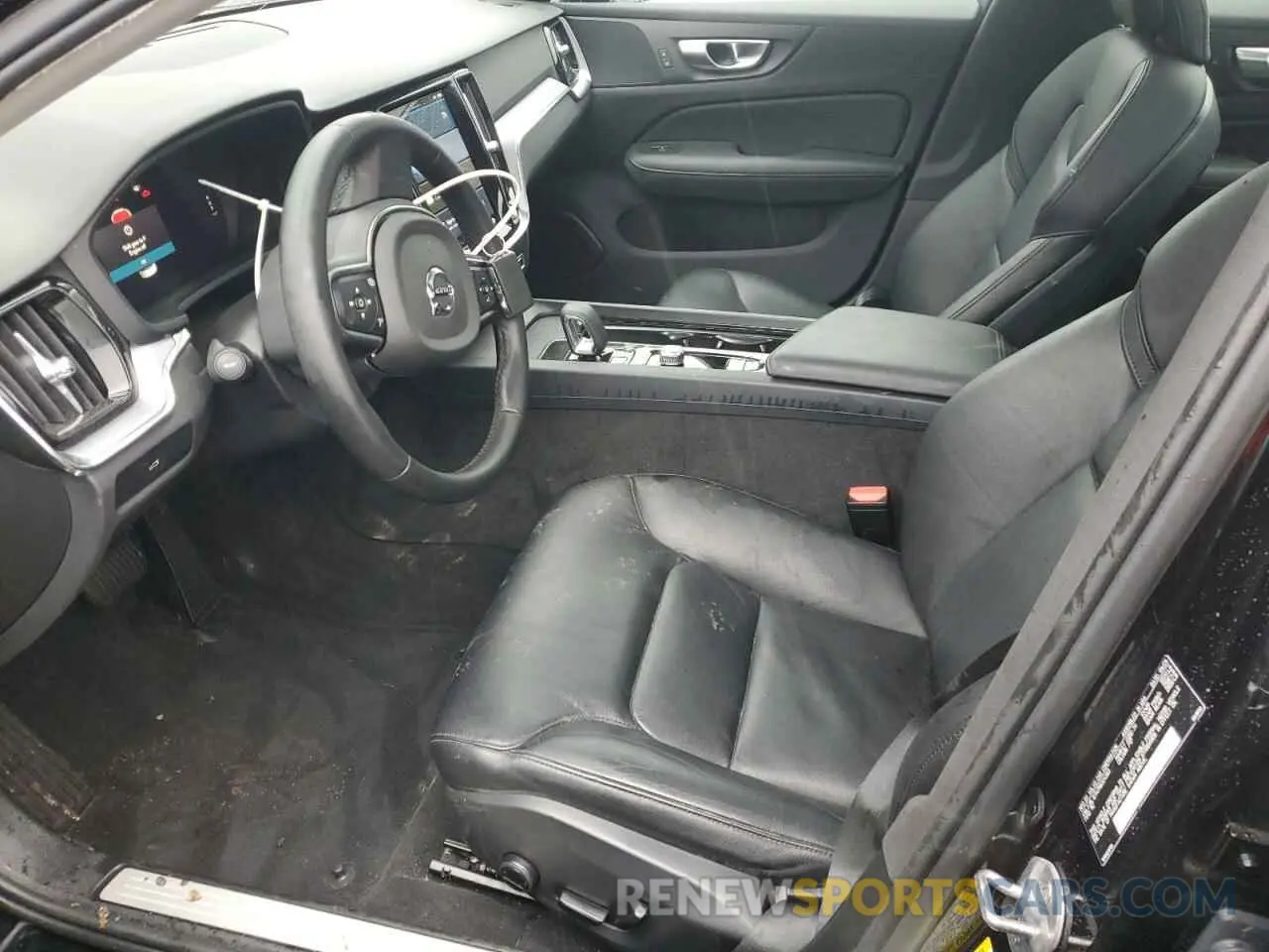 7 Photograph of a damaged car 7JRL12TK7RG324393 VOLVO S60 CORE 2024