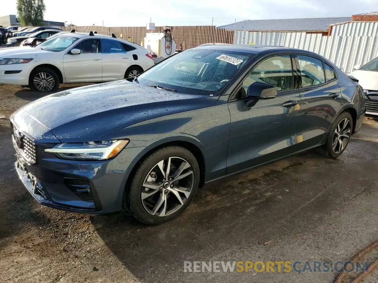 1 Photograph of a damaged car 7JRL12FJ7SG364479 VOLVO S60 CORE 2025