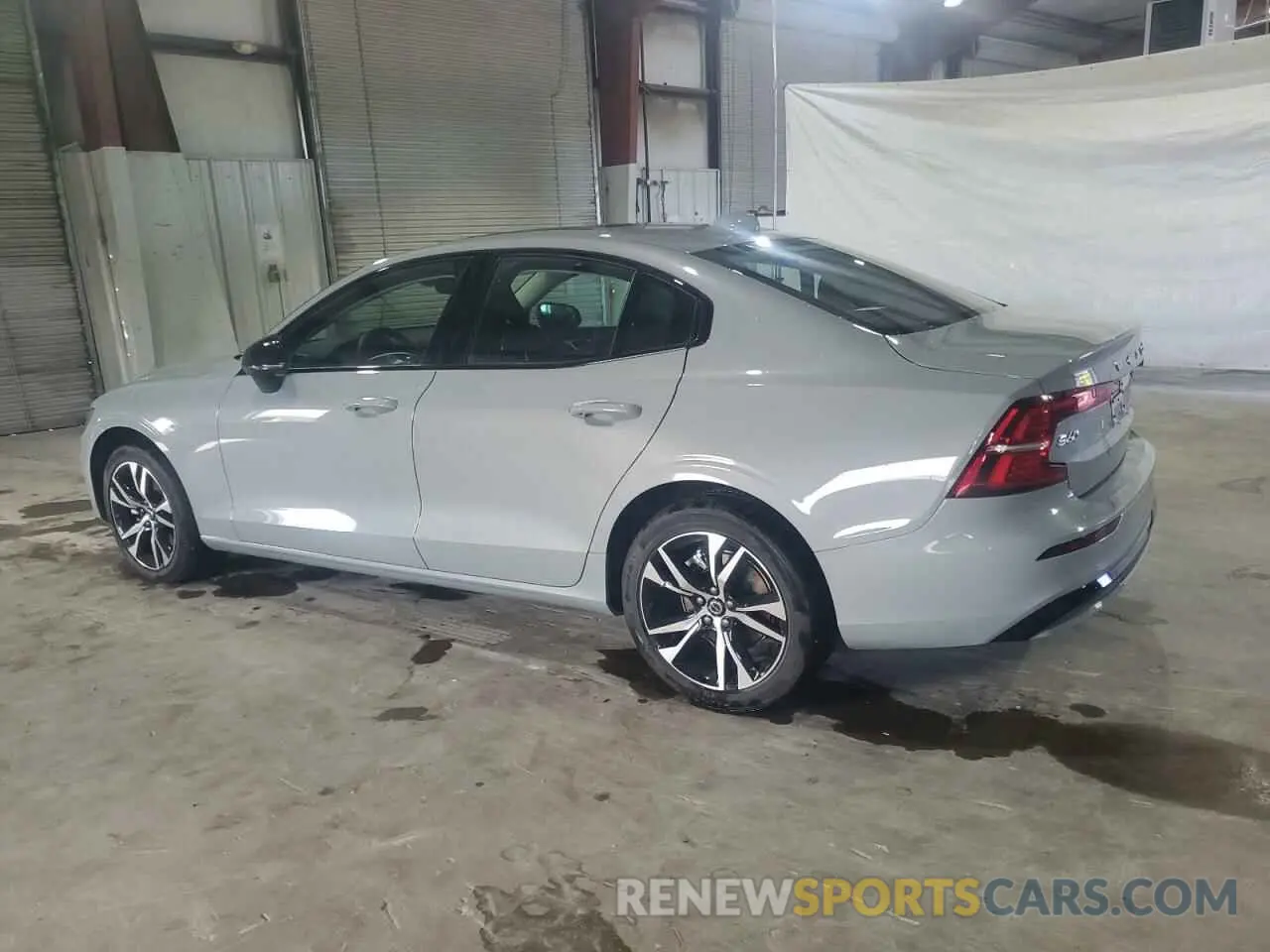2 Photograph of a damaged car 7JRL12GJ5SG362633 VOLVO S60 CORE 2025