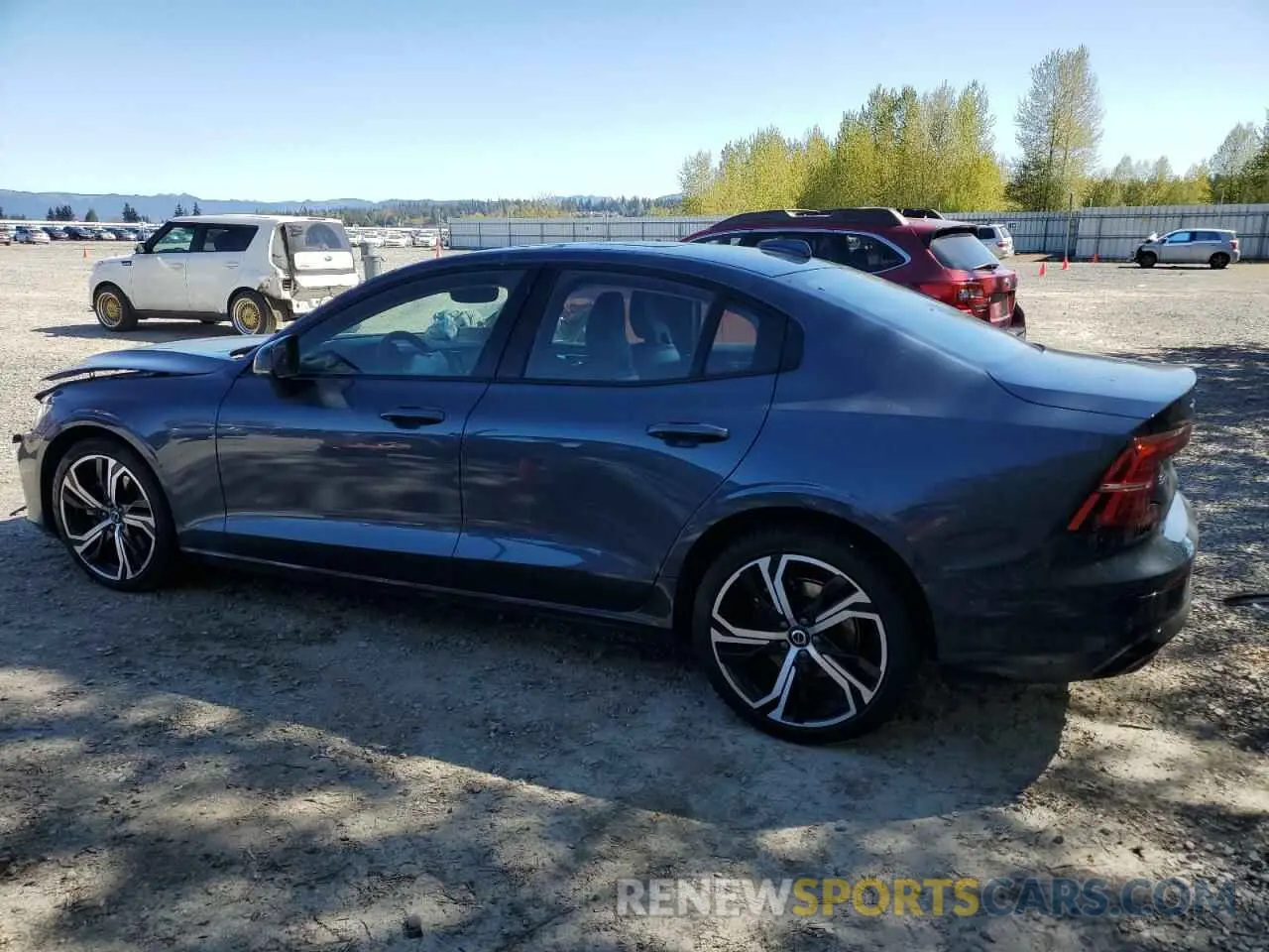 2 Photograph of a damaged car 7JRL12GJ6SG364732 VOLVO S60 CORE 2025