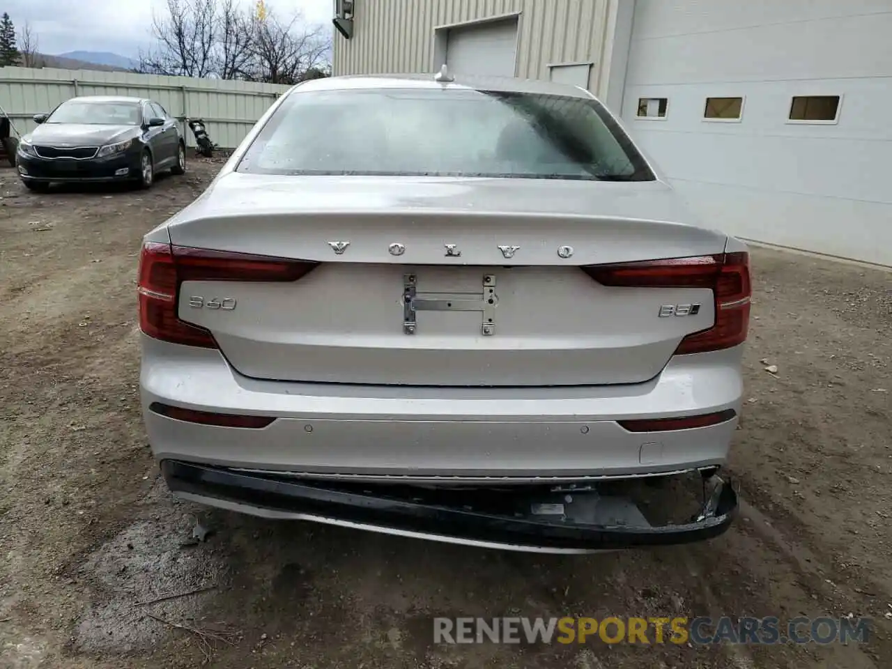 6 Photograph of a damaged car 7JRL12GJ7SG362326 VOLVO S60 CORE 2025