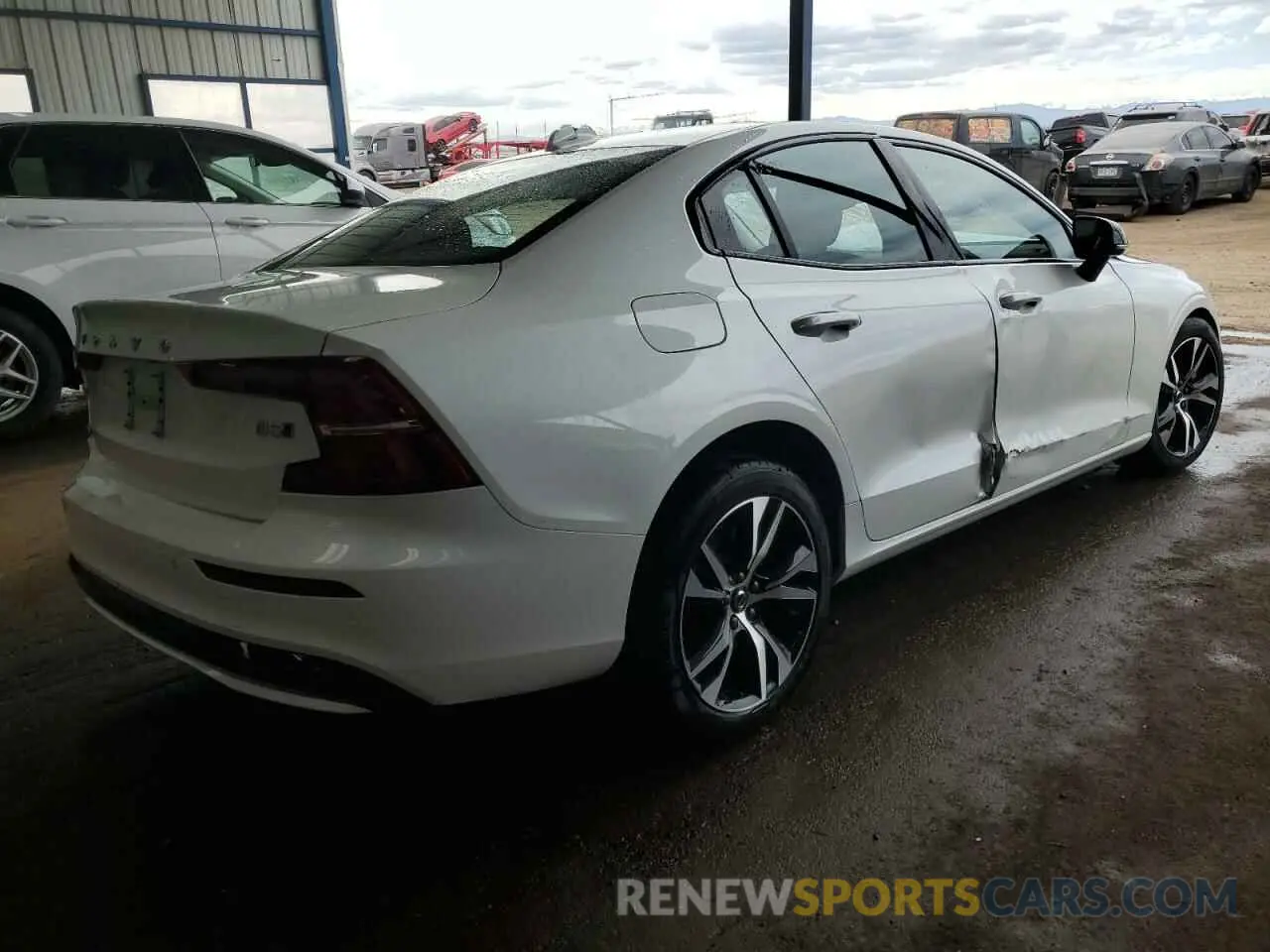 3 Photograph of a damaged car 7JRL12GJXSG364362 VOLVO S60 CORE 2025