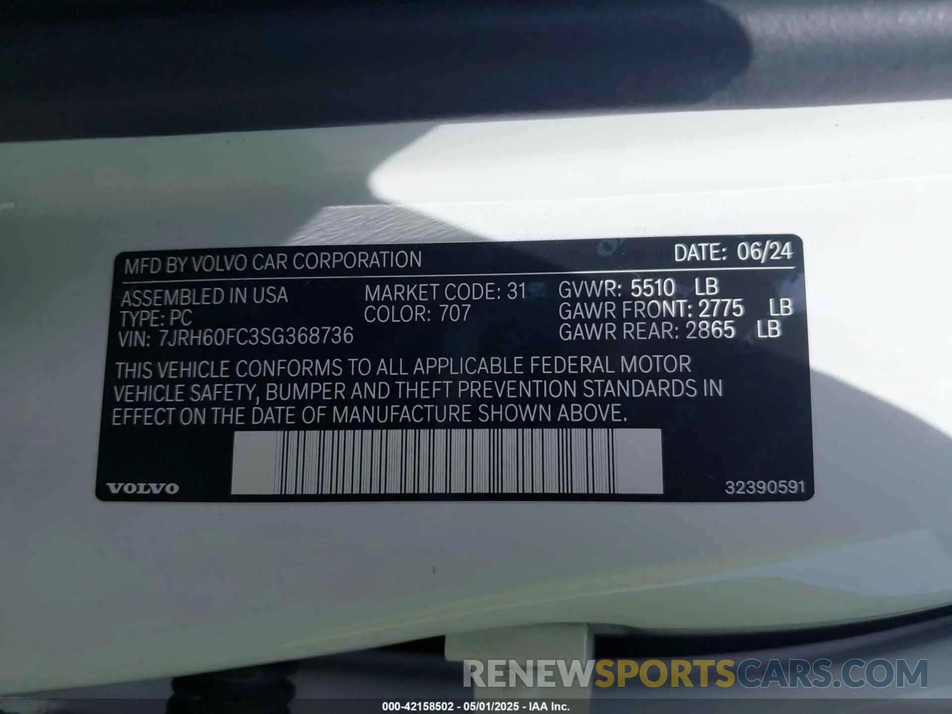 9 Photograph of a damaged car 7JRH60FC3SG368736 VOLVO S60 PLUG-IN HYBRID 2025