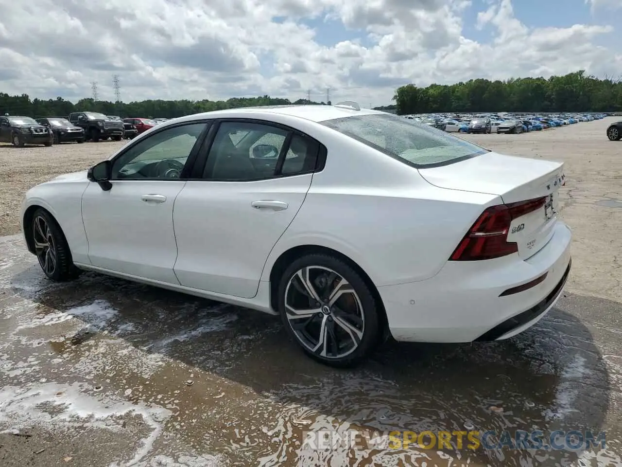2 Photograph of a damaged car 7JRL12TW9PG230208 VOLVO S60 PLUS 2023