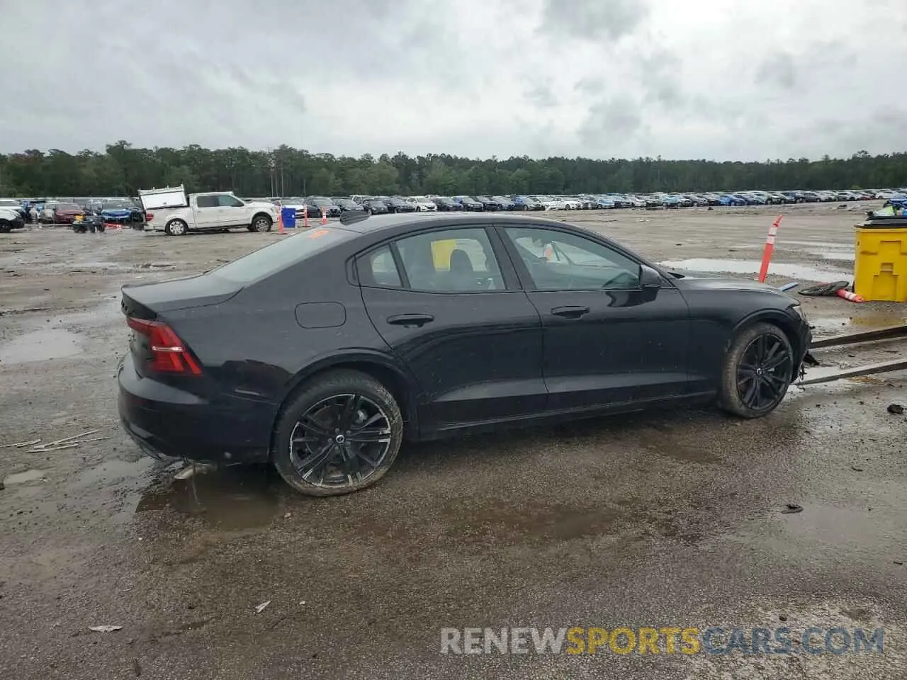 3 Photograph of a damaged car 7JRL12FH1RG314720 VOLVO S60 PLUS 2024