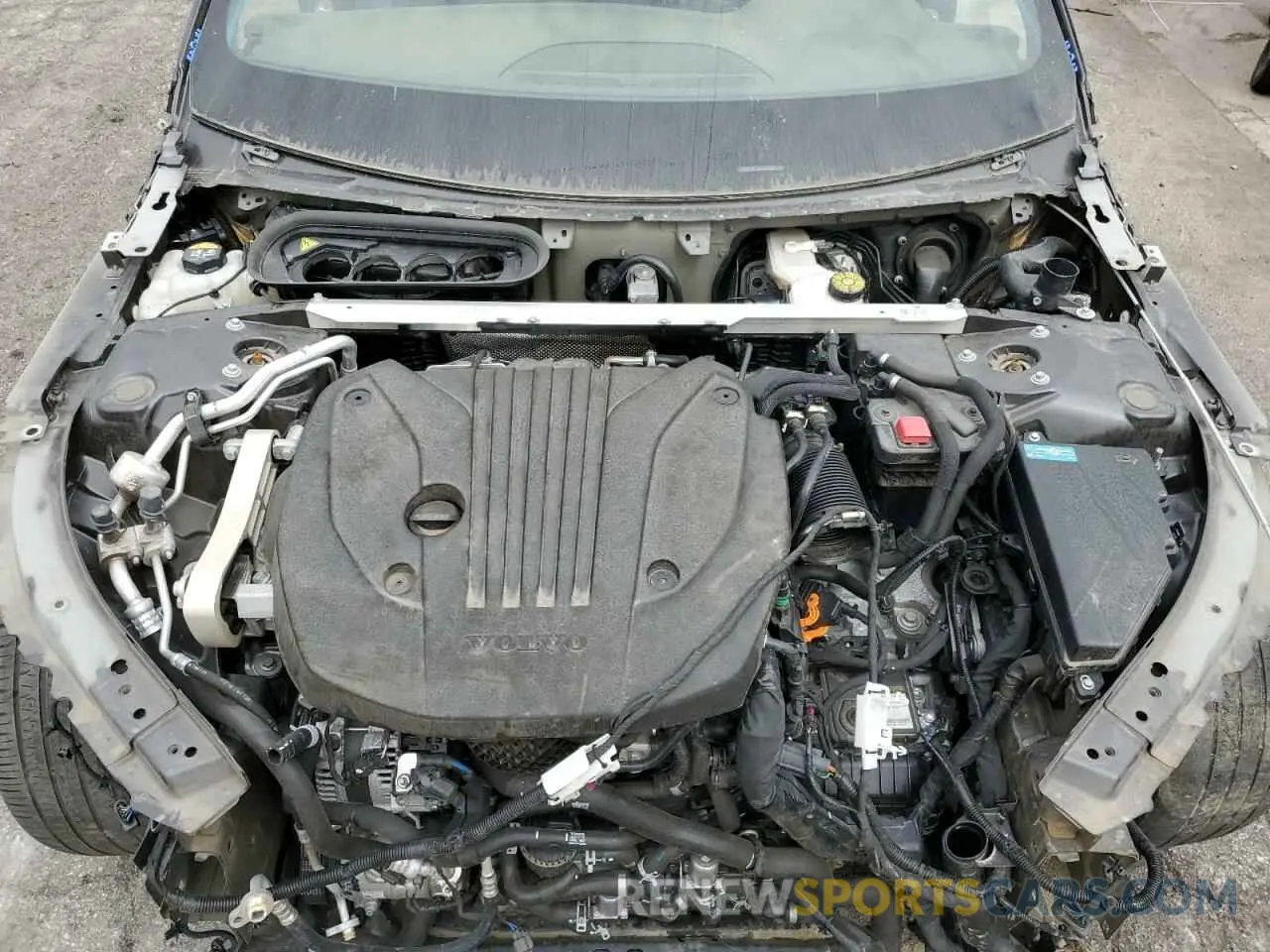 11 Photograph of a damaged car 7JRL12FL0RG312462 VOLVO S60 PLUS 2024