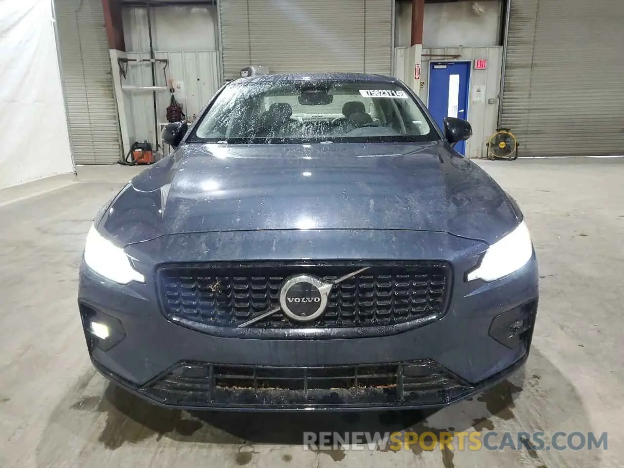 5 Photograph of a damaged car 7JRL12FL5RG288563 VOLVO S60 PLUS 2024