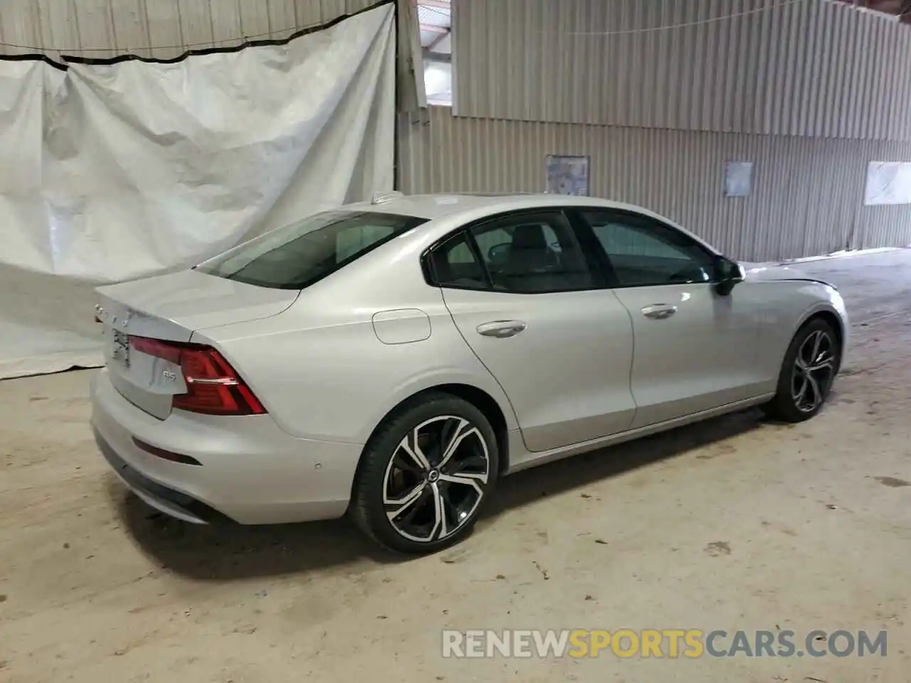 3 Photograph of a damaged car 7JRL12FL6RG306908 VOLVO S60 PLUS 2024