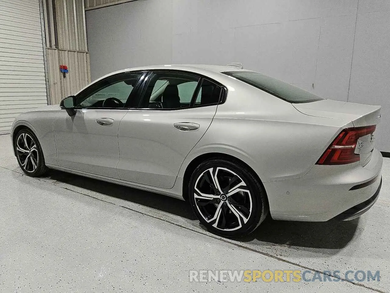 2 Photograph of a damaged car 7JRL12FL7RG306920 VOLVO S60 PLUS 2024