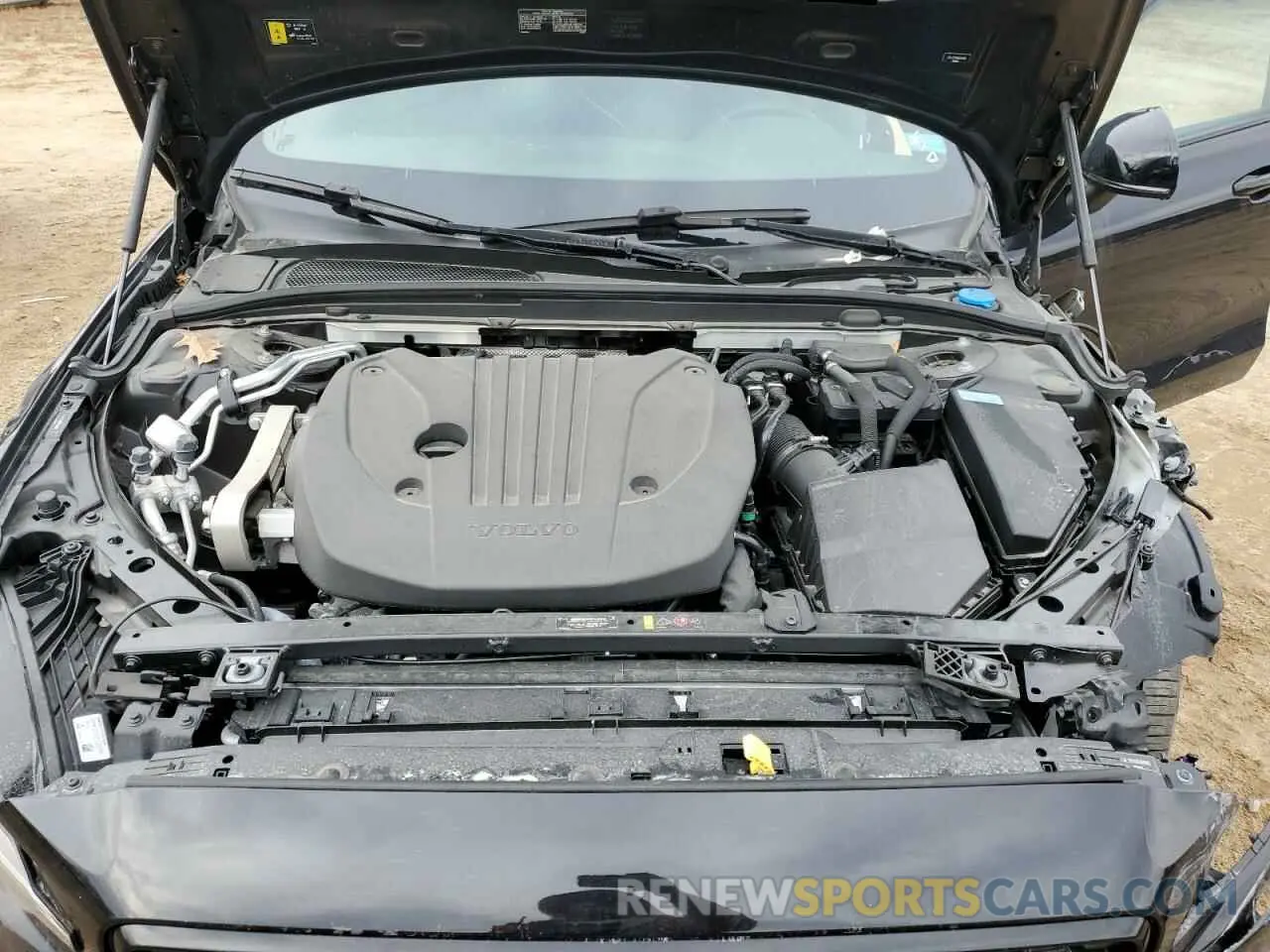 11 Photograph of a damaged car 7JRL12TH0RG281486 VOLVO S60 PLUS 2024