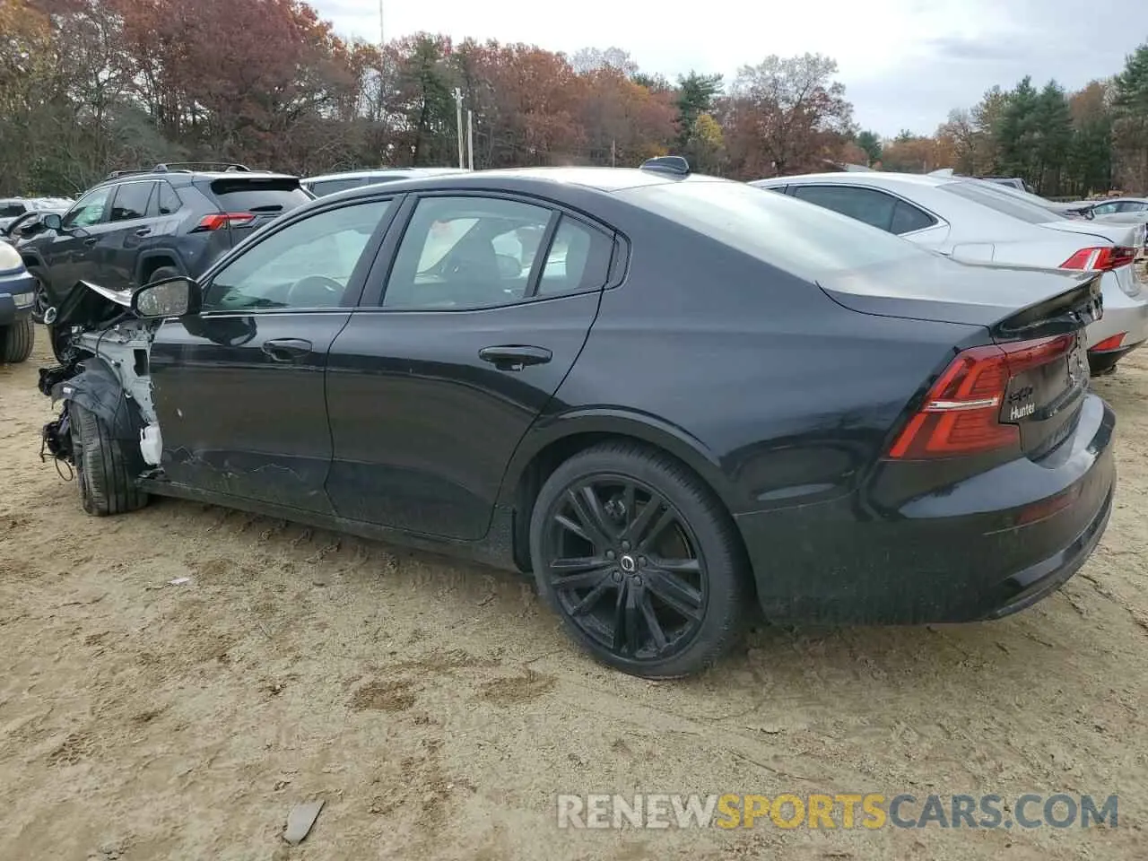 2 Photograph of a damaged car 7JRL12TH0RG281486 VOLVO S60 PLUS 2024