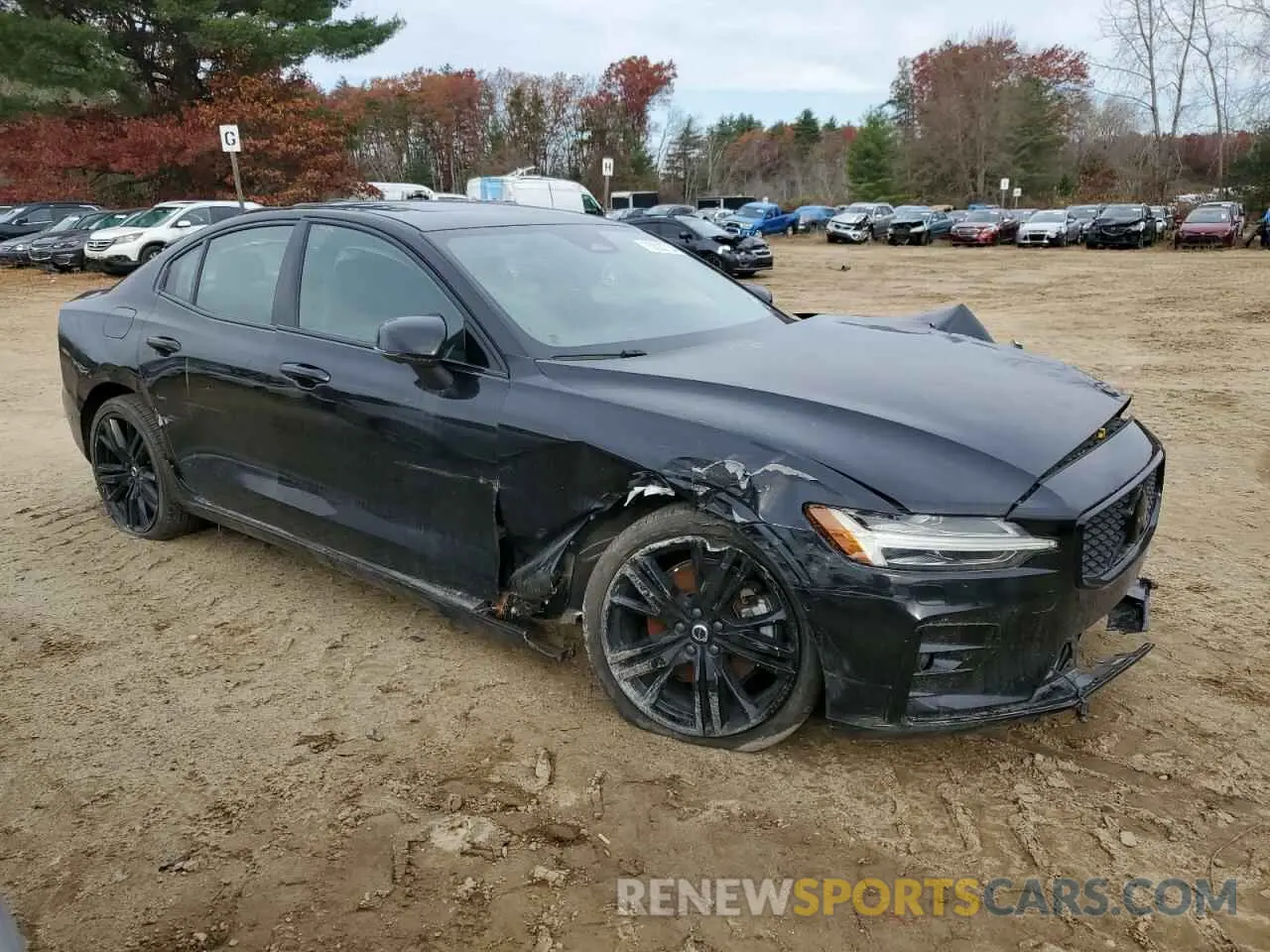 4 Photograph of a damaged car 7JRL12TH0RG281486 VOLVO S60 PLUS 2024