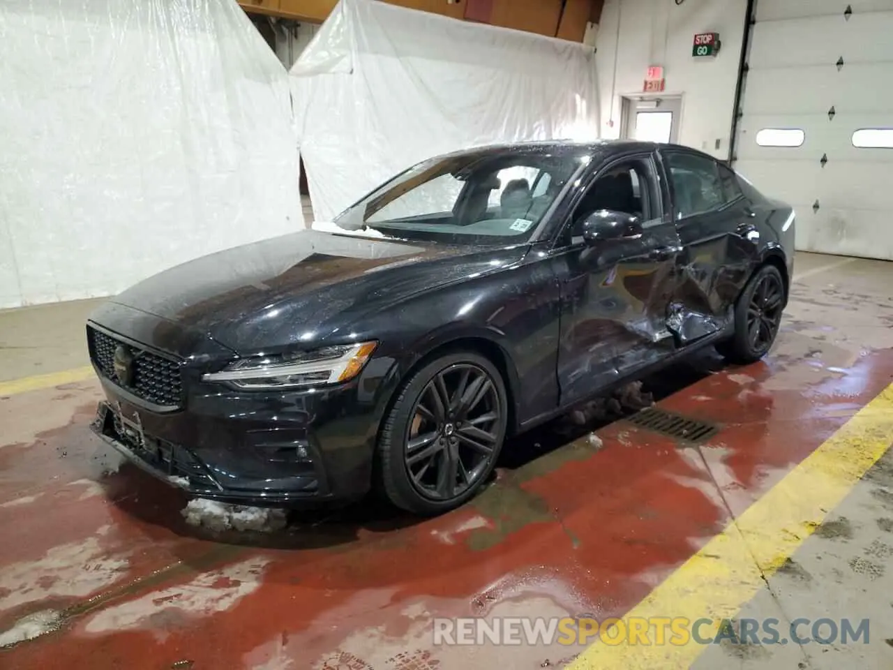 1 Photograph of a damaged car 7JRL12TH5RG308326 VOLVO S60 PLUS 2024