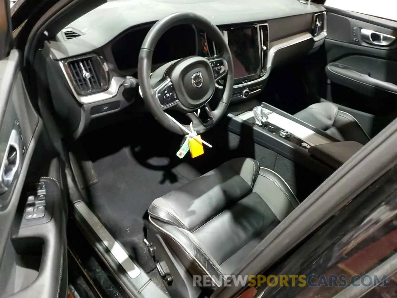 8 Photograph of a damaged car 7JRL12TH5RG308326 VOLVO S60 PLUS 2024