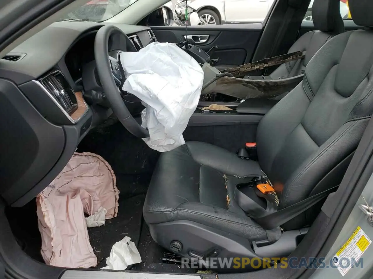 7 Photograph of a damaged car 7JRL12TL7RG314648 VOLVO S60 PLUS 2024