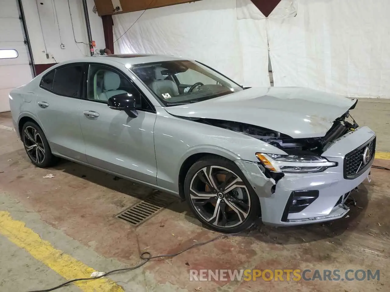 4 Photograph of a damaged car 7JRL12TL8RG282776 VOLVO S60 PLUS 2024