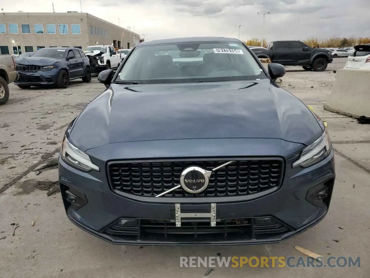 5 Photograph of a damaged car 7JRL12TL9RG313243 VOLVO S60 PLUS 2024
