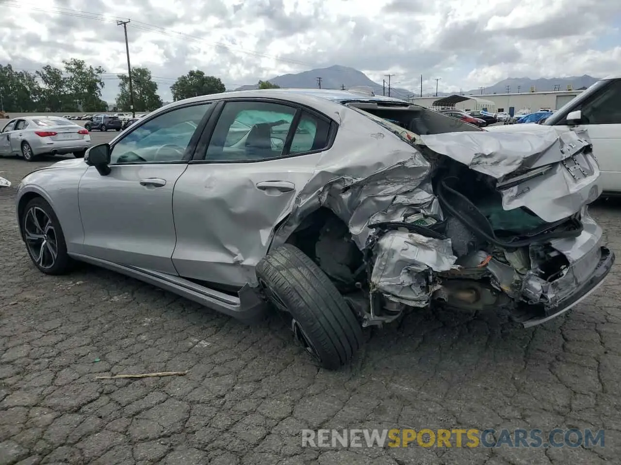 2 Photograph of a damaged car 7JRL12TLXRG281144 VOLVO S60 PLUS 2024