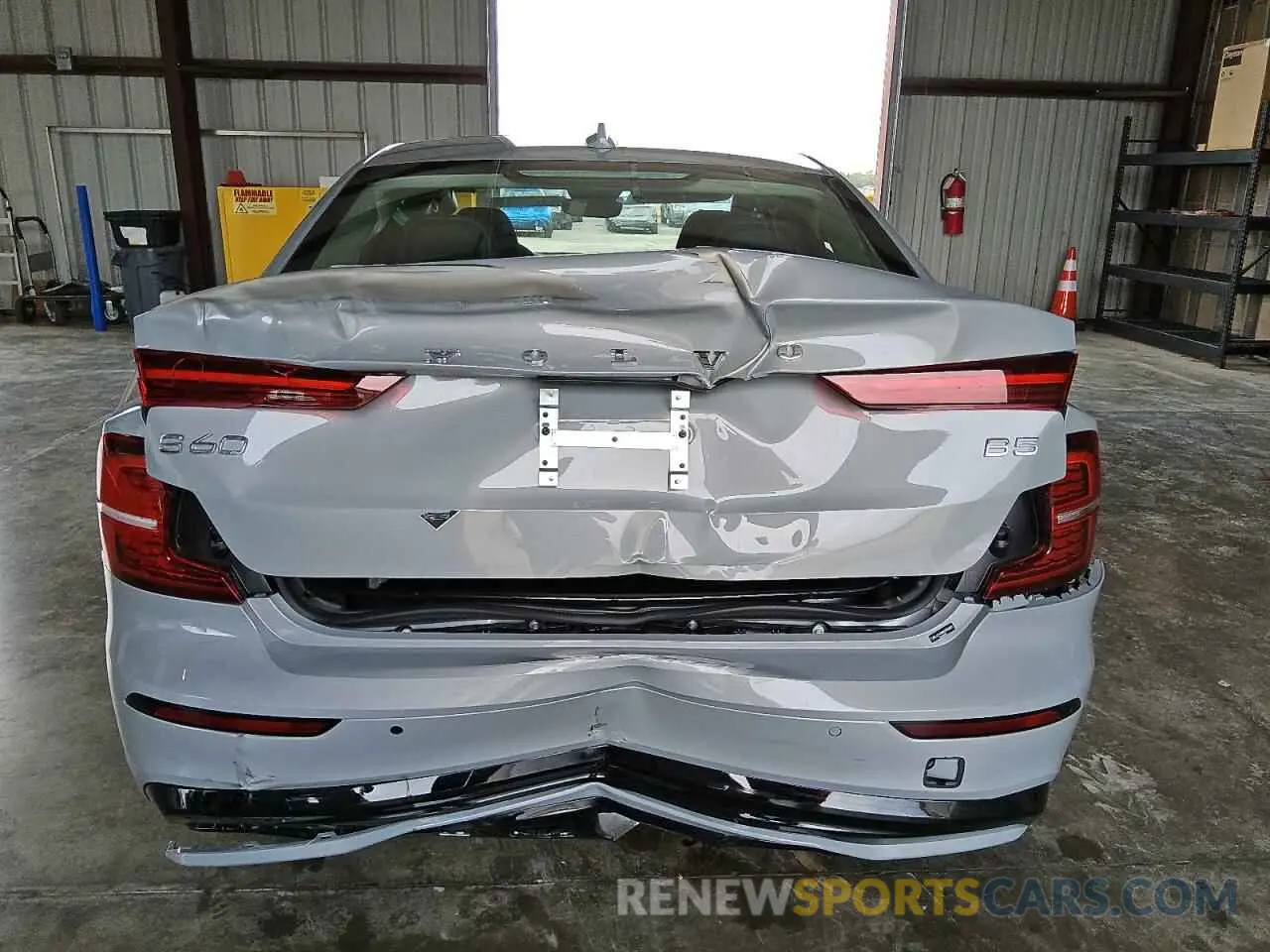 6 Photograph of a damaged car 7JRL12FC8SG366985 VOLVO S60 PLUS 2025