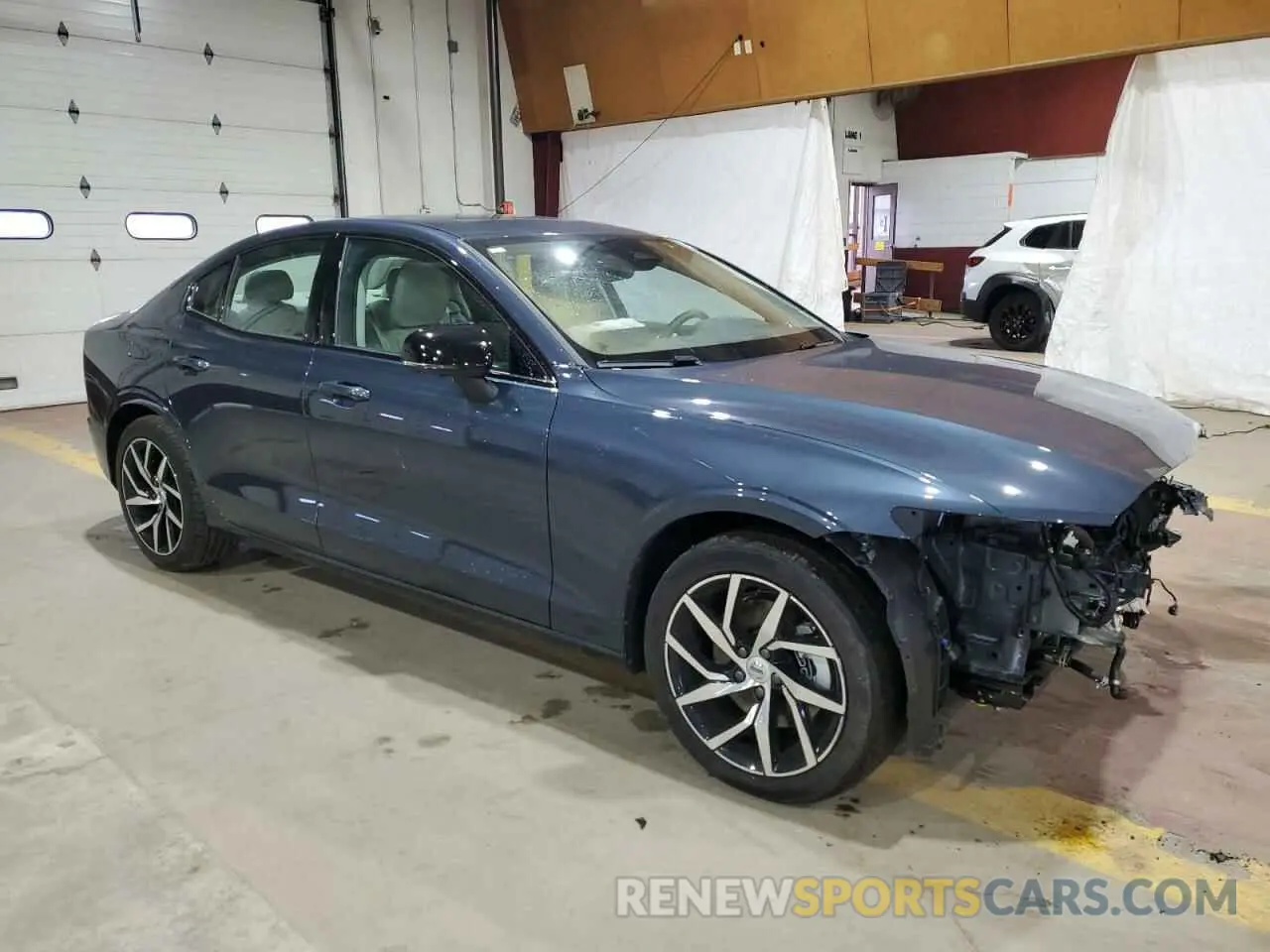 4 Photograph of a damaged car 7JRL12GC5SG368742 VOLVO S60 PLUS 2025