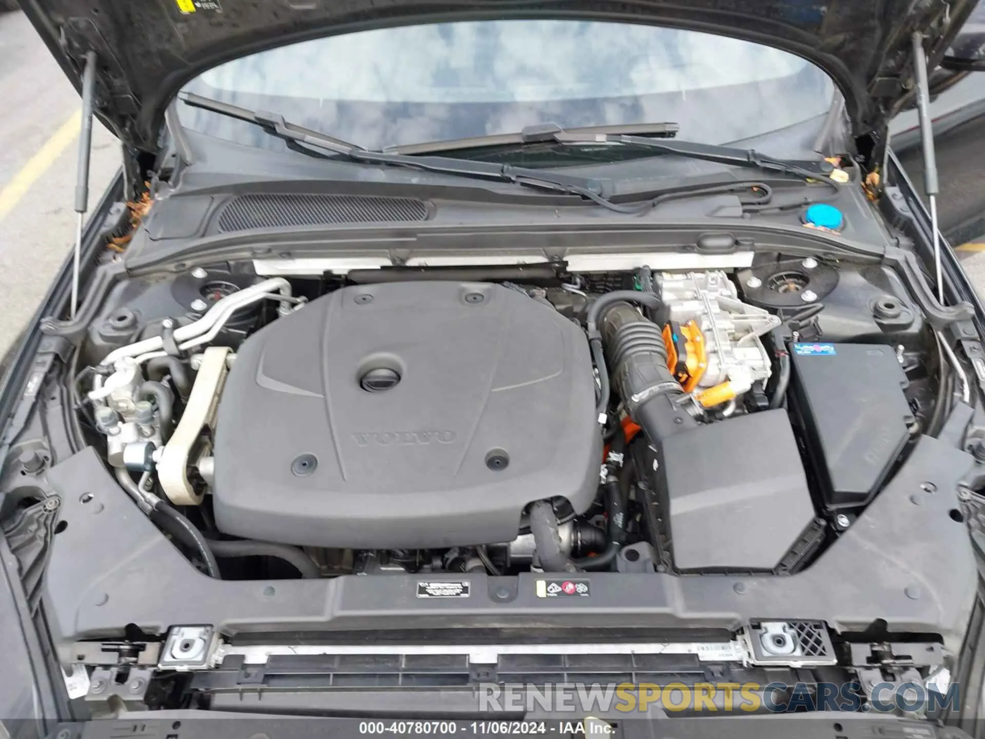 10 Photograph of a damaged car 7JRBR0FL5MG123565 VOLVO S60 RECHARGE PLUG-IN HYBRID 2021