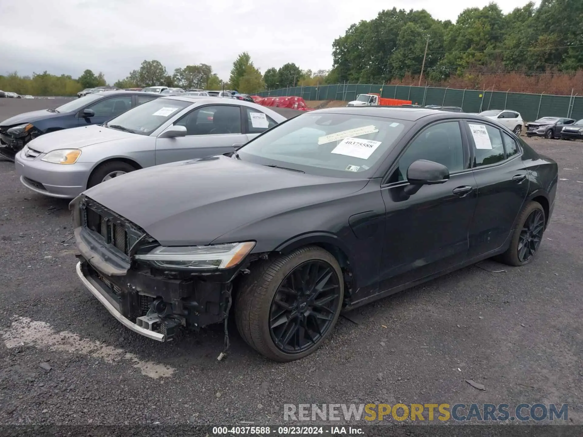 2 Photograph of a damaged car 7JRH60FD4NG192633 VOLVO S60 RECHARGE PLUG-IN HYBRID 2022