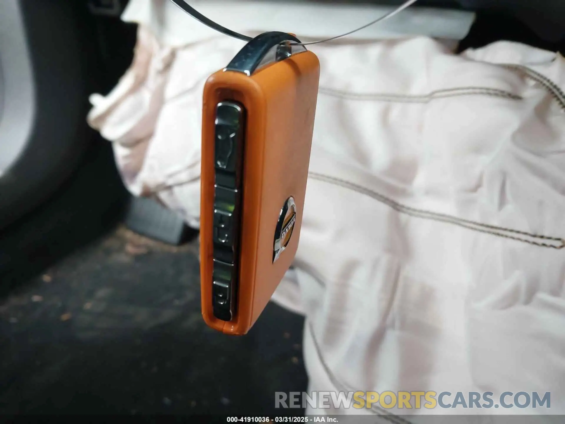 11 Photograph of a damaged car 7JRH60FD6NG192469 VOLVO S60 RECHARGE PLUG-IN HYBRID 2022
