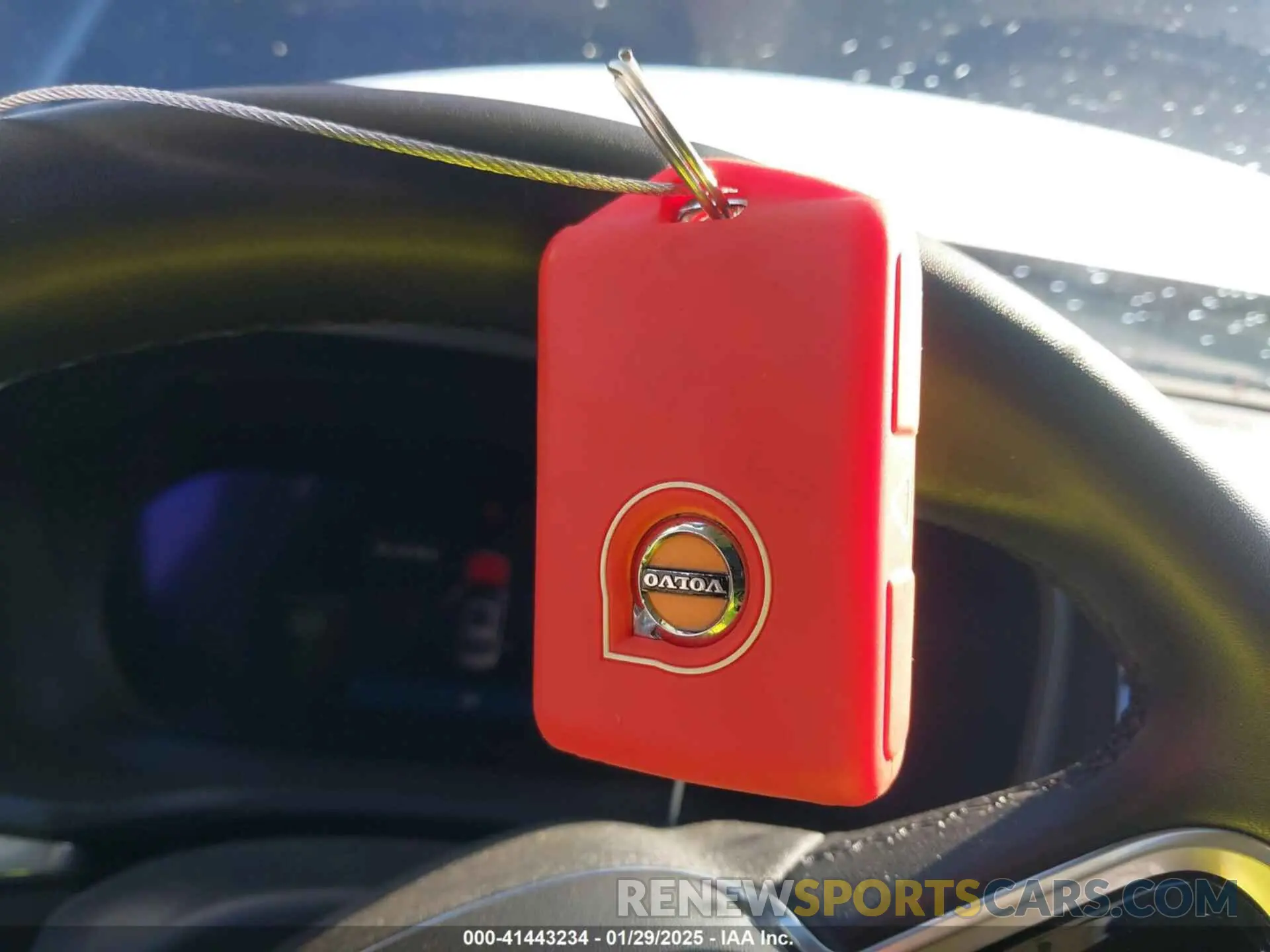 11 Photograph of a damaged car 7JRH60FWXPG238258 VOLVO S60 RECHARGE PLUG-IN HYBRID 2023