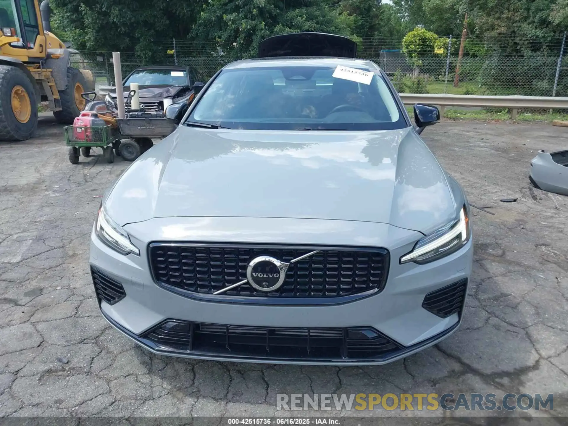 13 Photograph of a damaged car 7JRH60FL5RG305681 VOLVO S60 RECHARGE PLUG-IN HYBRID 2024