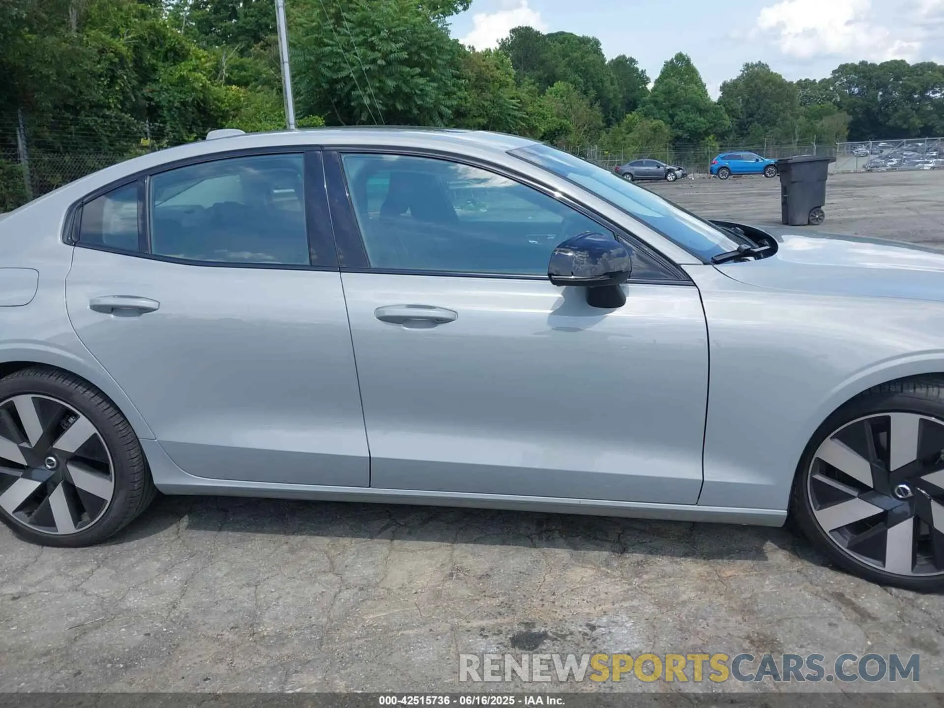 14 Photograph of a damaged car 7JRH60FL5RG305681 VOLVO S60 RECHARGE PLUG-IN HYBRID 2024