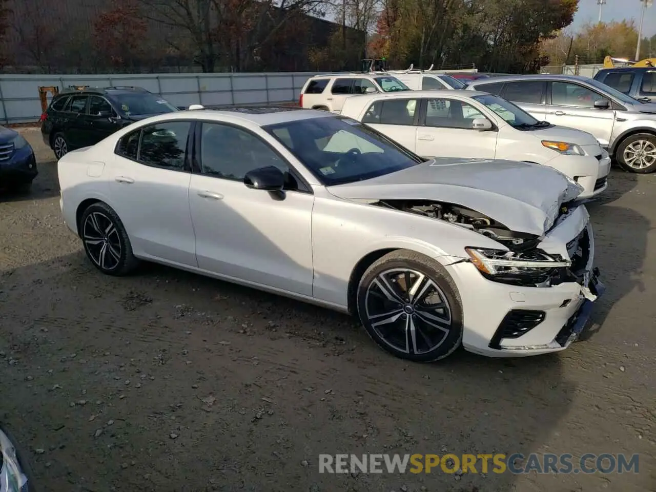 4 Photograph of a damaged car 7JRBR0FM5NG173957 VOLVO S60 T8 REC 2022