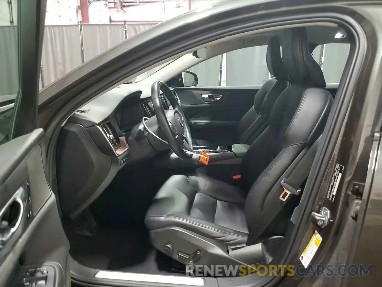 7 Photograph of a damaged car 7JRBR0FZXNG179233 VOLVO S60 T8 REC 2022