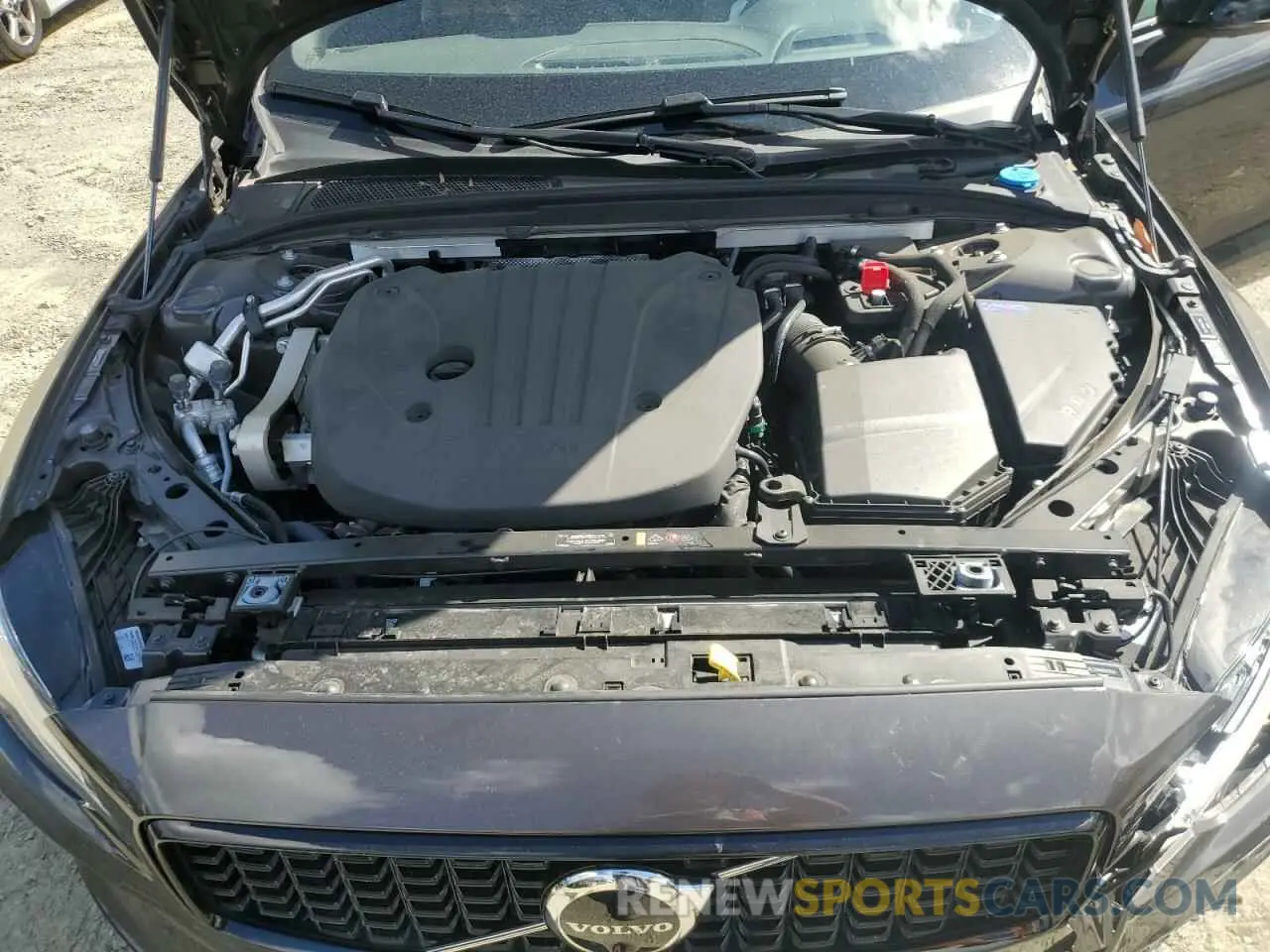 11 Photograph of a damaged car 7JRL12TM4RG313644 VOLVO S60 ULTIMA 2024