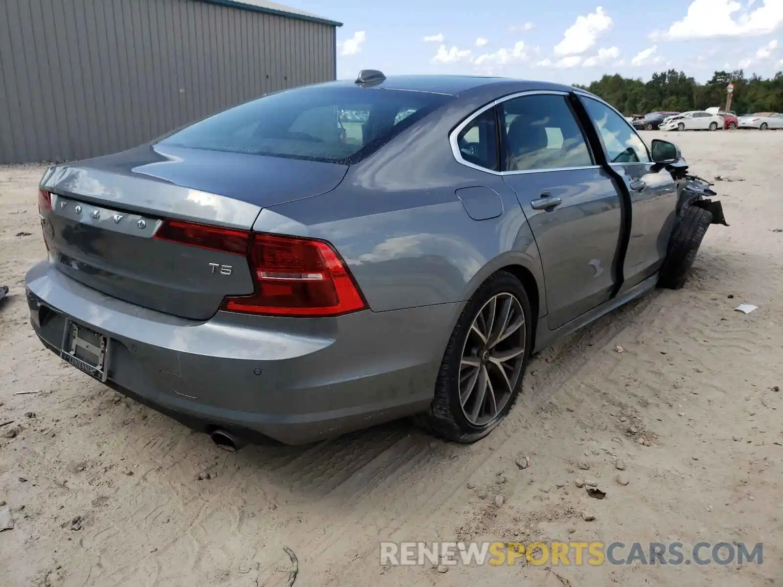 4 Photograph of a damaged car LVY102AK2KP078329 VOLVO S90 2019