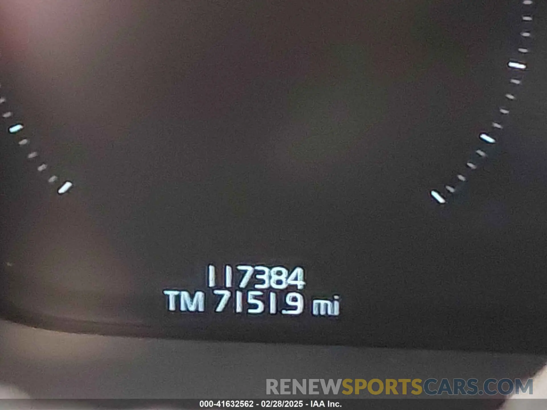 15 Photograph of a damaged car LVY102AK5KP081791 VOLVO S90 2019
