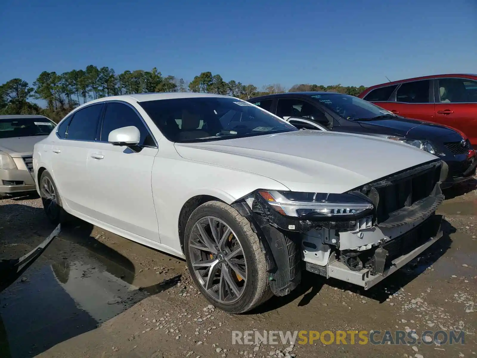 1 Photograph of a damaged car LVYA22MK4KP079648 VOLVO S90 2019