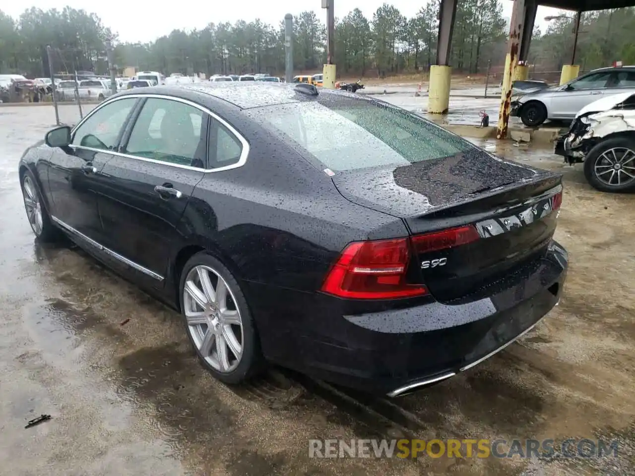 3 Photograph of a damaged car LVYA22MLXKP110328 VOLVO S90 2019