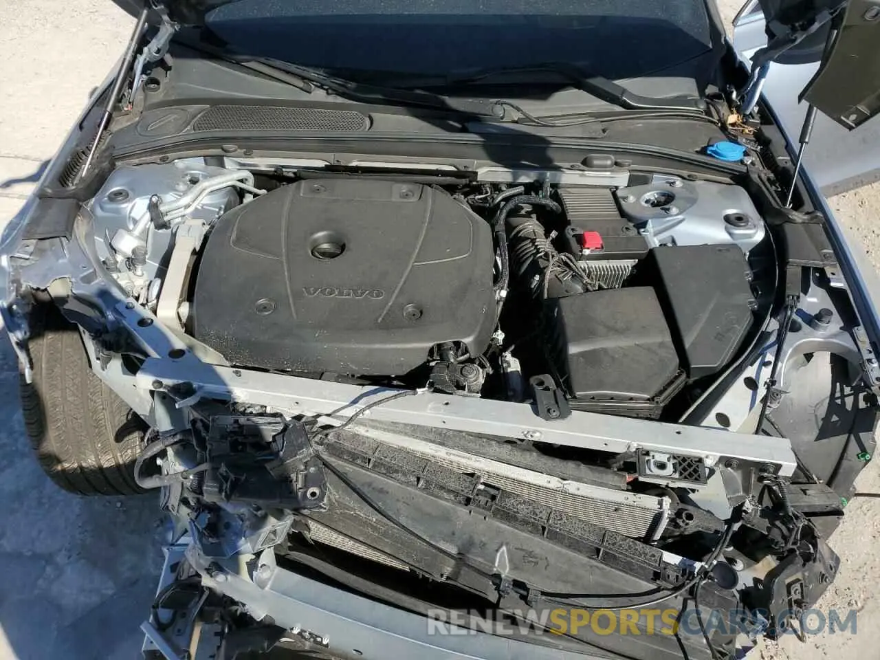 11 Photograph of a damaged car LVYA22MK1LP161953 VOLVO S90 2020