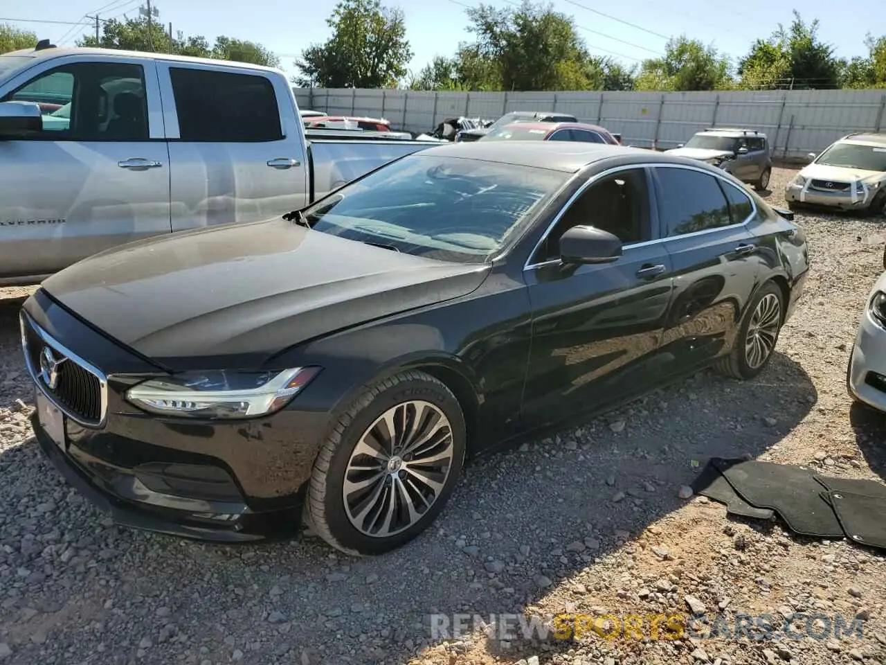 1 Photograph of a damaged car LVYA22MK2LP175568 VOLVO S90 2020