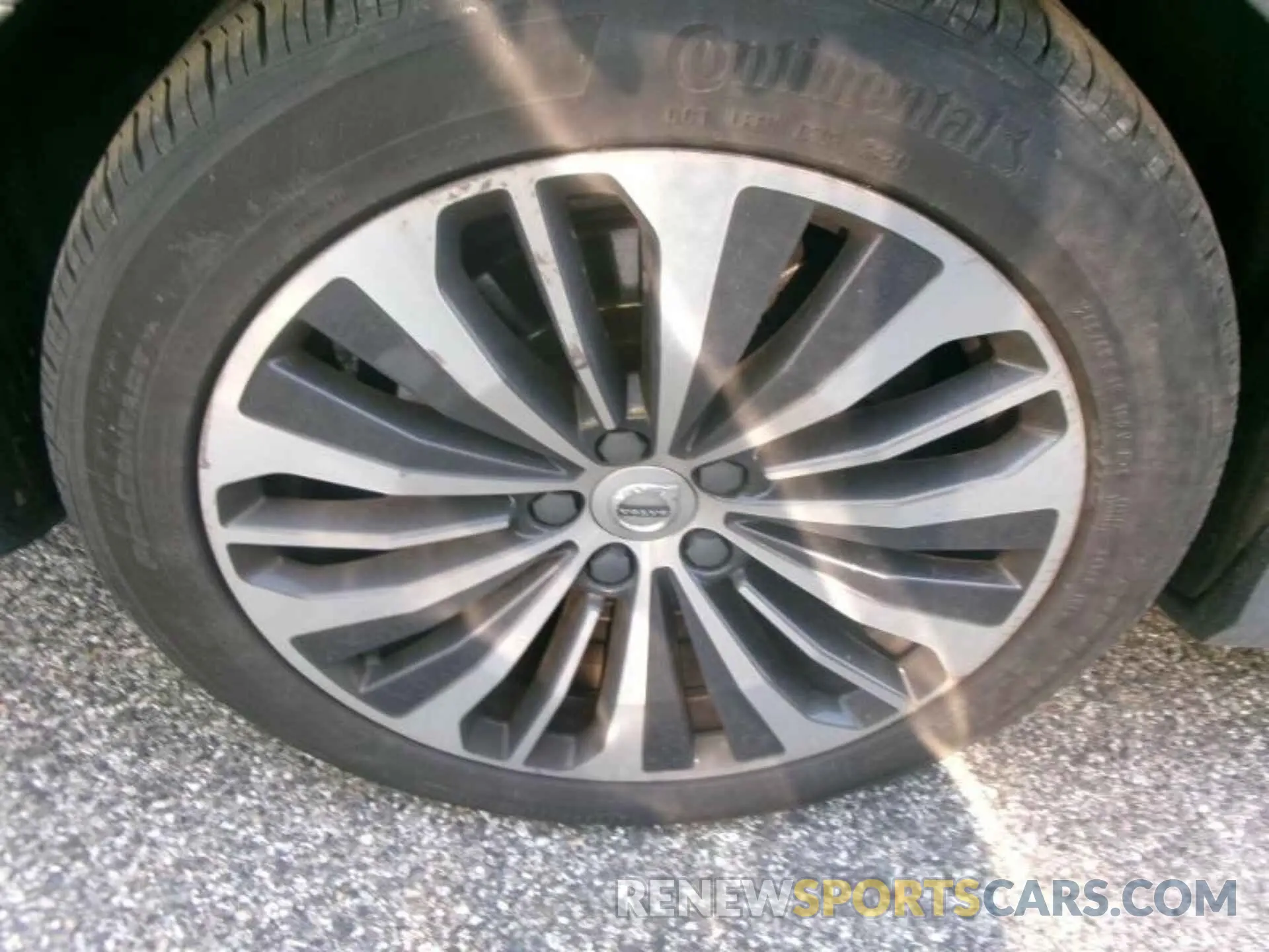 13 Photograph of a damaged car LVYA22MK6LP164069 VOLVO S90 2020