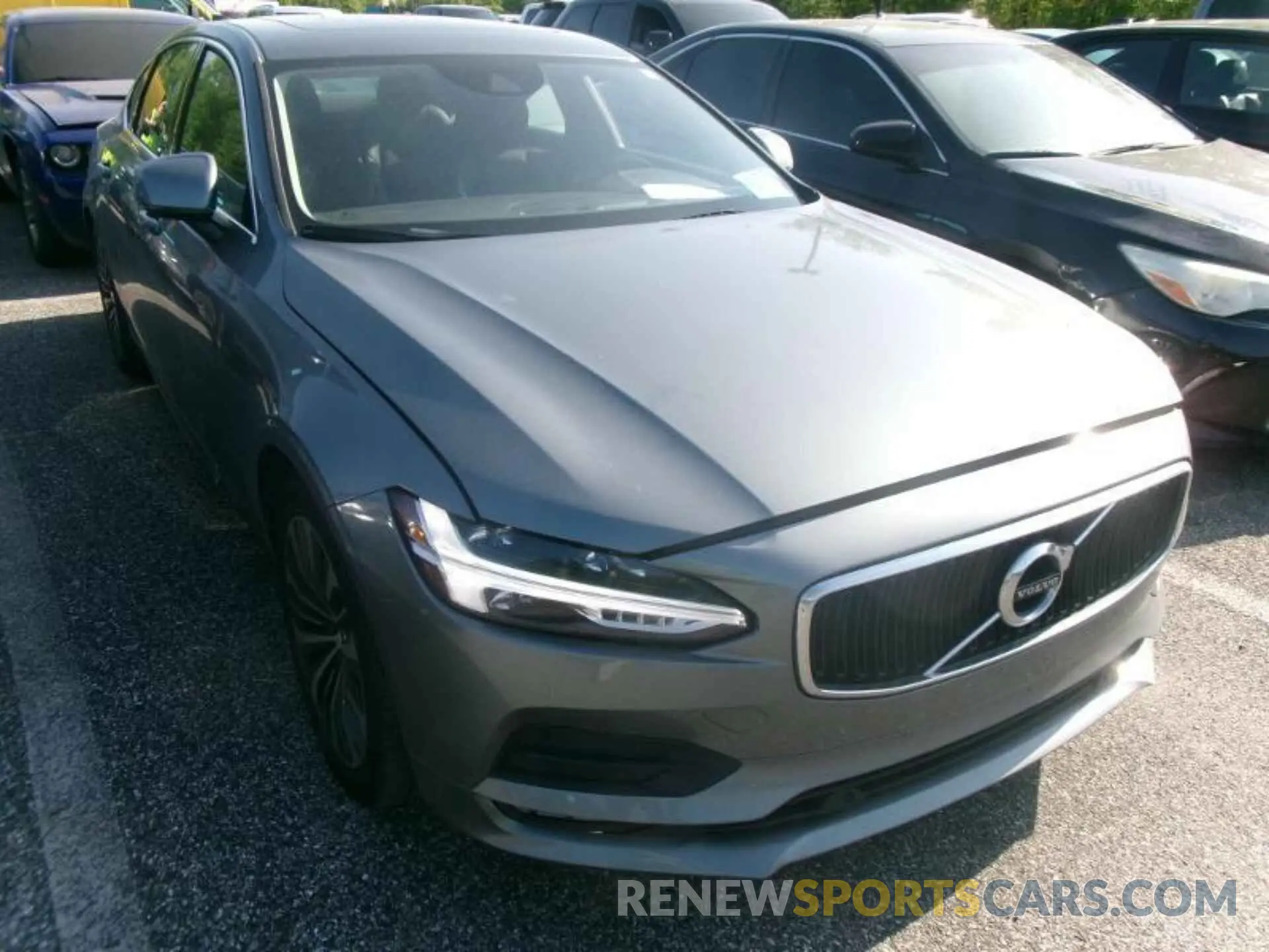 3 Photograph of a damaged car LVYA22MK6LP164069 VOLVO S90 2020