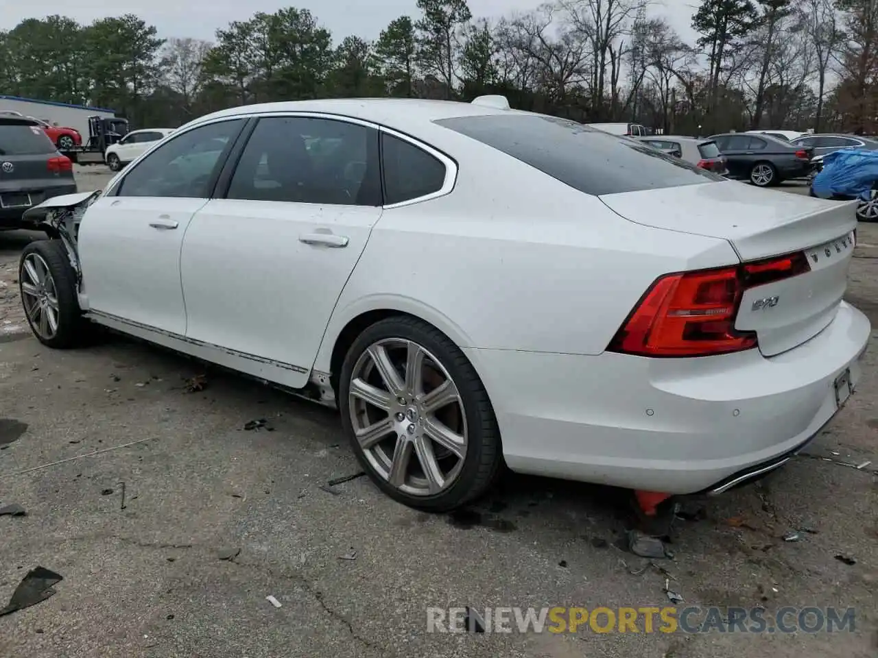 2 Photograph of a damaged car LVYA22MLXLP169249 VOLVO S90 2020