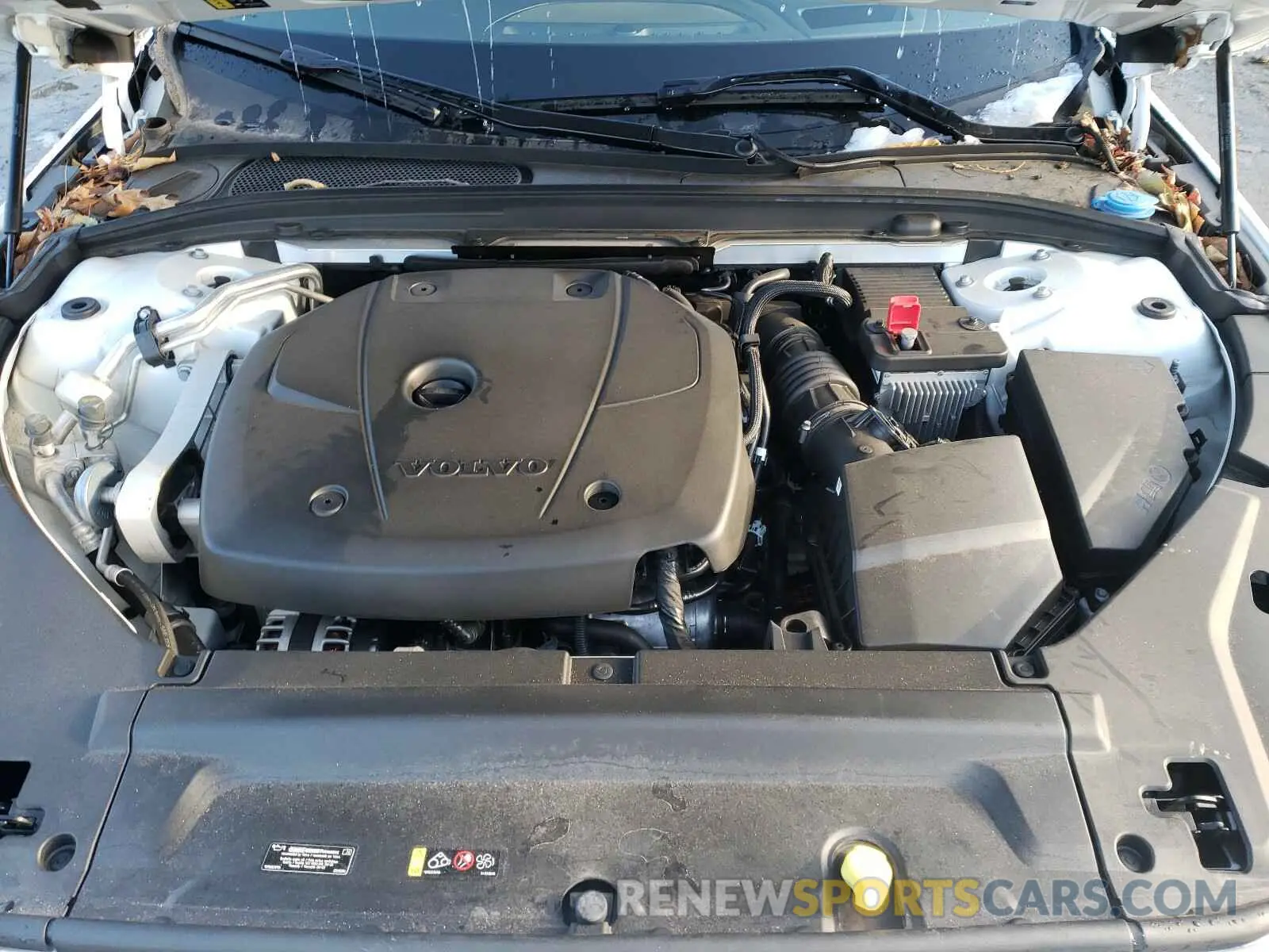 7 Photograph of a damaged car LVYA22MT2LP175143 VOLVO S90 2020