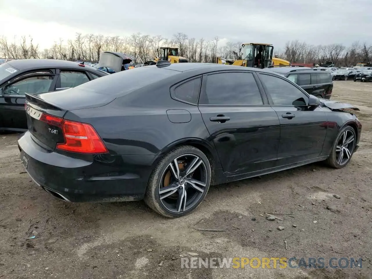 3 Photograph of a damaged car LVYA22MT3LP169867 VOLVO S90 2020