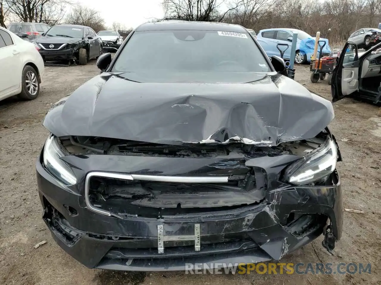 5 Photograph of a damaged car LVYA22MT3LP169867 VOLVO S90 2020