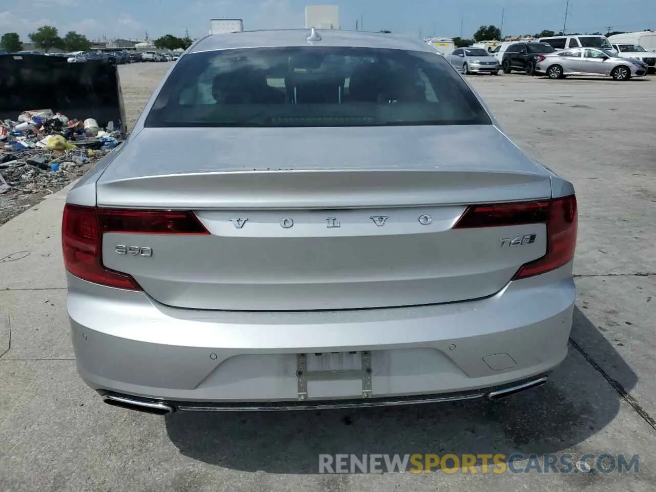 6 Photograph of a damaged car LVYA22MT4LP172521 VOLVO S90 2020