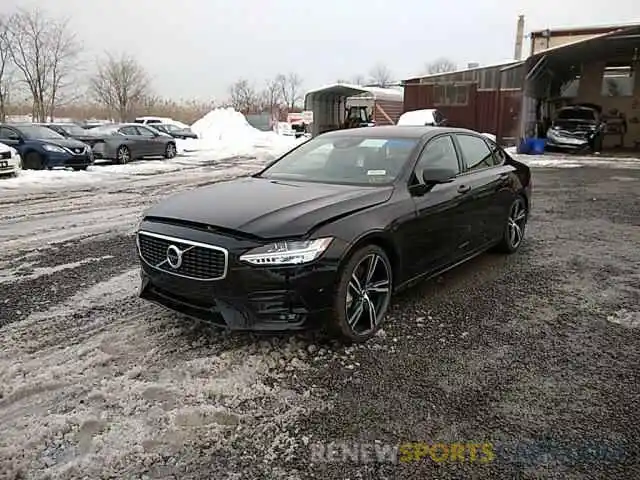 2 Photograph of a damaged car LVYA22MT7LP172478 VOLVO S90 2020