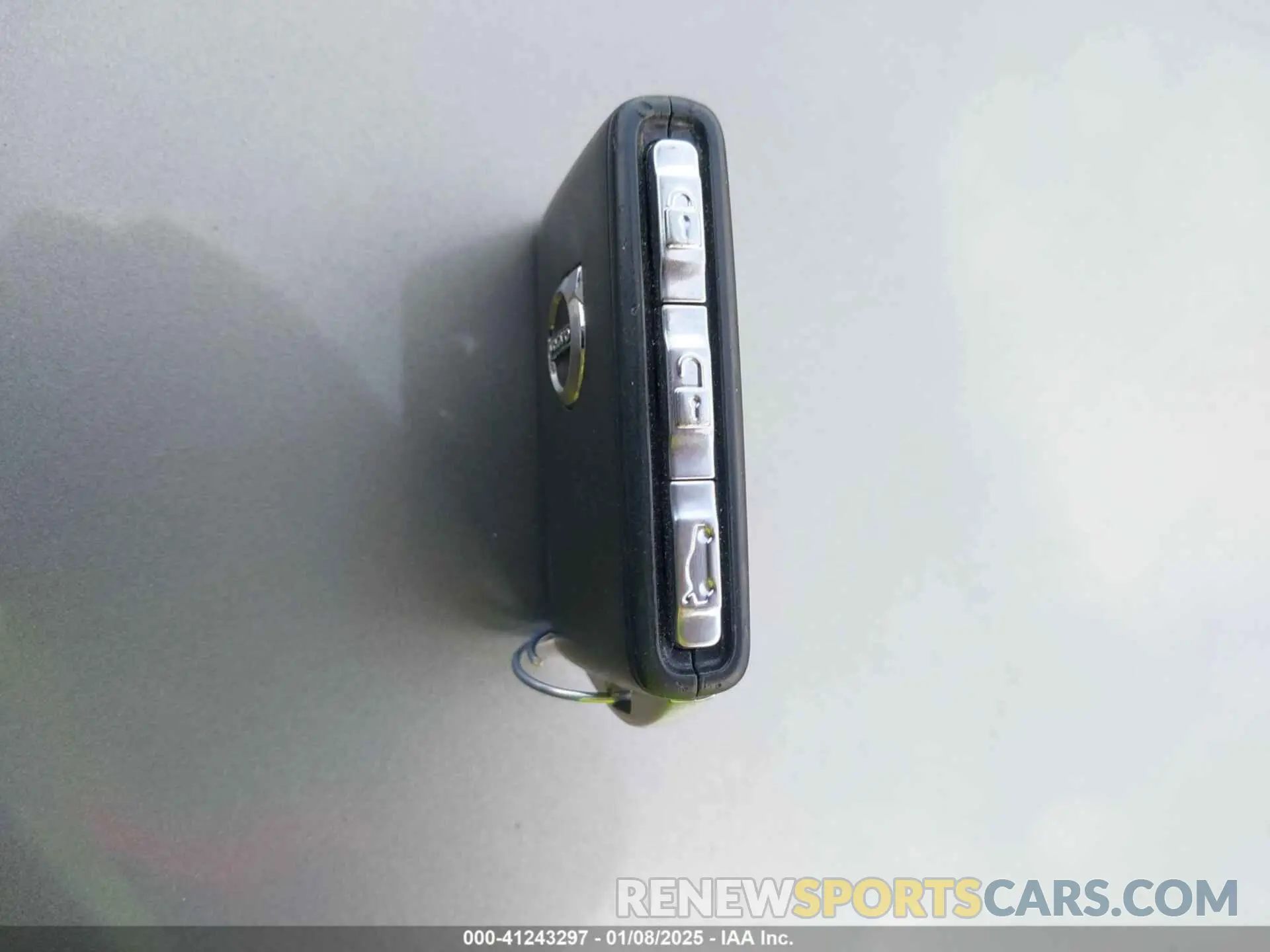 11 Photograph of a damaged car LVYA22MK3MP231194 VOLVO S90 2021