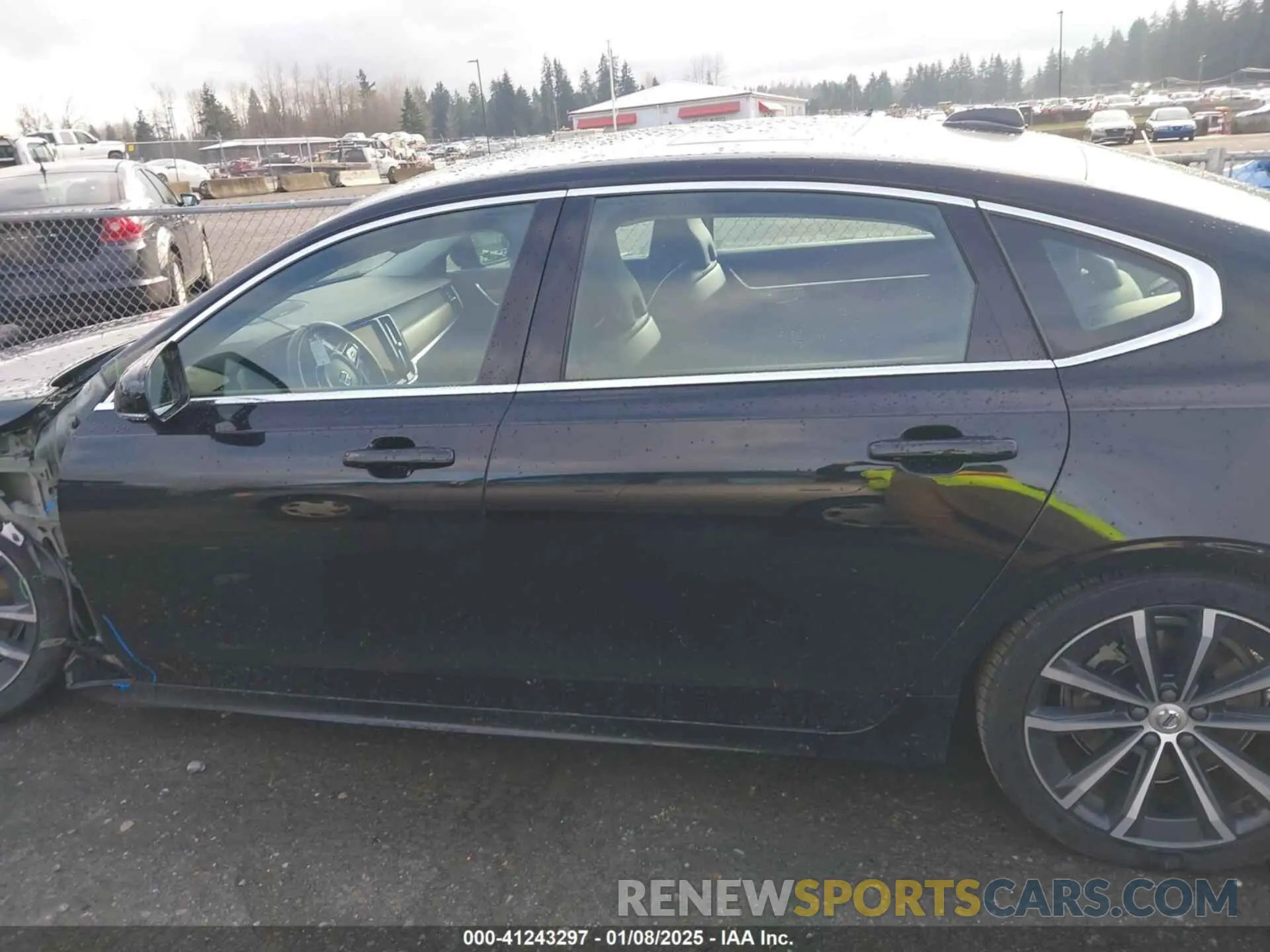 15 Photograph of a damaged car LVYA22MK3MP231194 VOLVO S90 2021